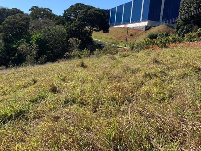 Terreno com 2015m², à venda, no bairro Vila Romana em Extrema
