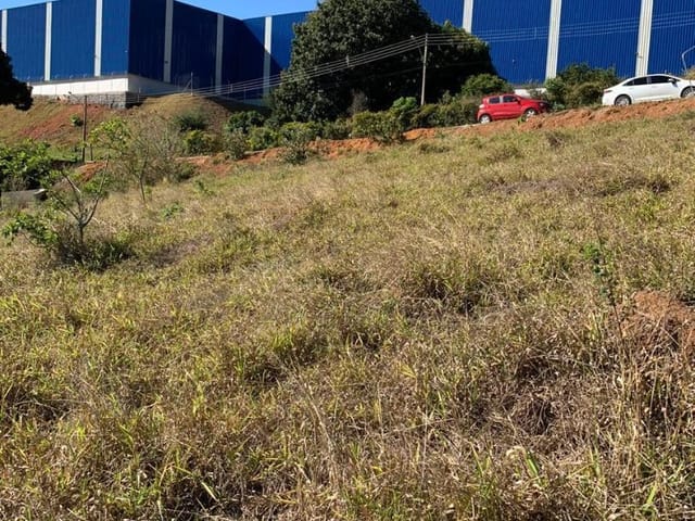 Terreno com 2015m², à venda, no bairro Vila Romana em Extrema