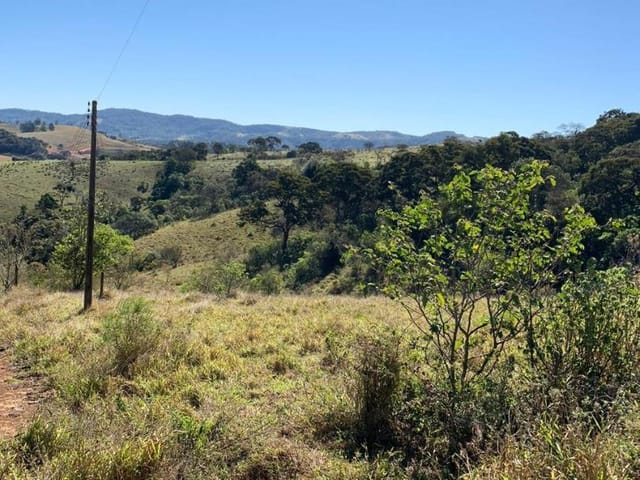 Terreno com 2015m², à venda, no bairro Vila Romana em Extrema