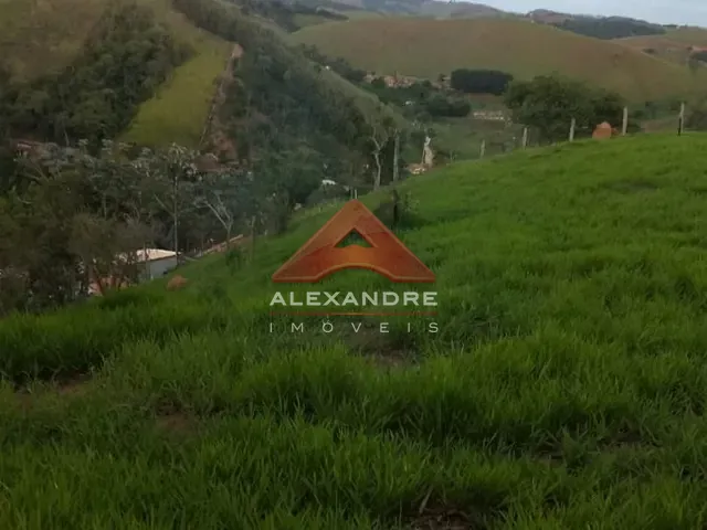 Terreno com 1750m², à venda, no bairro Freitas em São José dos Campos