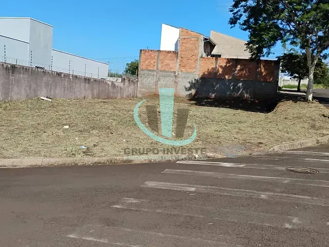 Terreno com 309m², à venda, no bairro Ravena em Araraquara