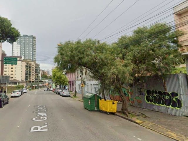 Terreno com 402m², à venda, no bairro Exposição em Caxias do Sul