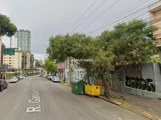 Terreno com 402m², à venda, no bairro Exposição em Caxias do Sul