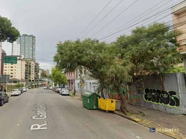Terreno com 402m², à venda, no bairro Exposição em Caxias do Sul