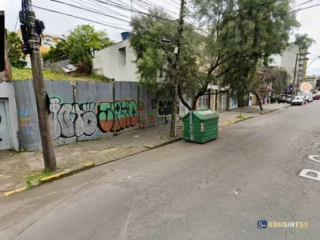 Terreno com 402m², à venda, no bairro Exposição em Caxias do Sul