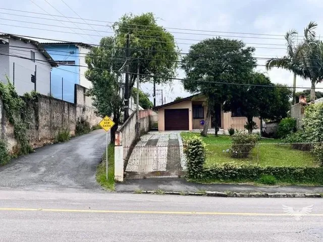 Terreno à venda, no bairro Santo Inácio em Curitiba