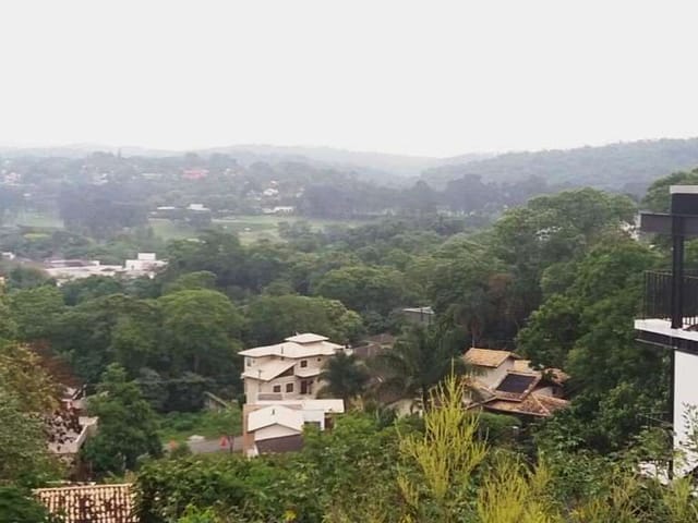Terreno com 579m², à venda, no bairro Terras do Madeira em Carapicuíba