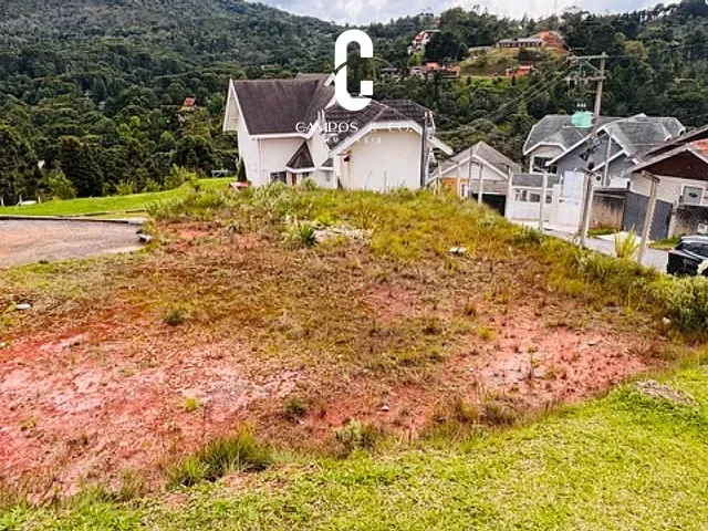 Terreno com 325m², à venda, no bairro Imbiry em Campos do Jordão