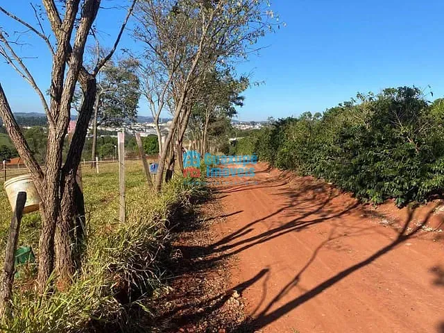 Terreno com 7000m², à venda, no bairro CALA BOCA em Guaxupé