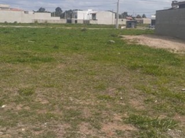Terreno com 150m², à venda, no bairro Vila Areao em Taubaté