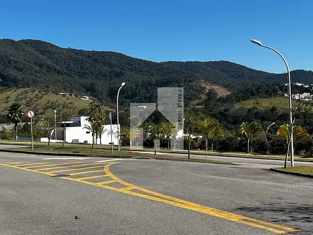 Terreno com 484m², à venda, no bairro Chácara Terra Nova em Jundiaí