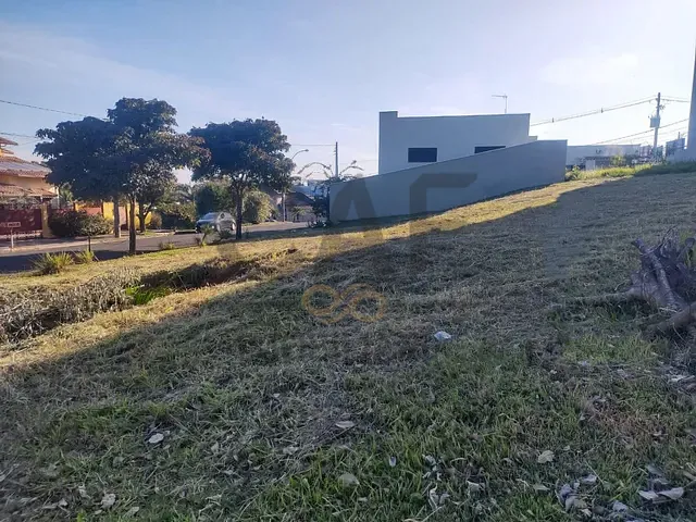 Terreno com 450m², à venda, no bairro Estância das Flores em Jaguariúna