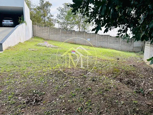 Terreno com 409m², à venda, no bairro Condomínio Residencial Flores em Votorantim