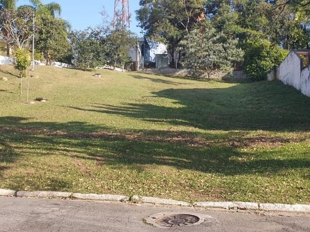 Terreno com 723m², à venda, no bairro Jardim do Golf I em Jandira