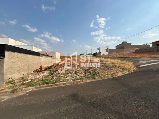 Terreno com 298m², à venda, no bairro Veredas da Serra em Andradas