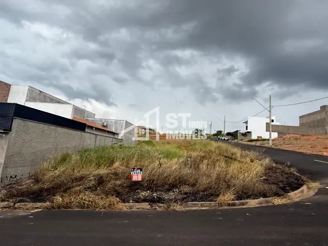 Terreno com 298m², à venda, no bairro Veredas da Serra em Andradas