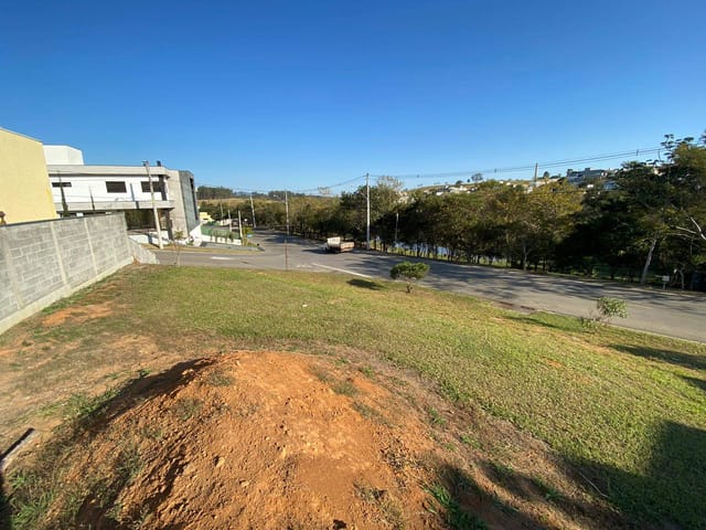 Terreno com 548m², à venda, no bairro Alto do Cardoso em Pindamonhangaba