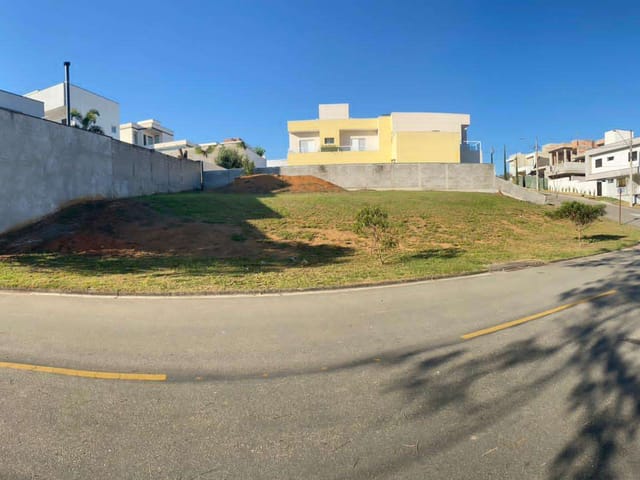 Terreno com 548m², à venda, no bairro Alto do Cardoso em Pindamonhangaba