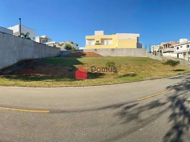Terreno com 548m², à venda, no bairro Alto do Cardoso em Pindamonhangaba