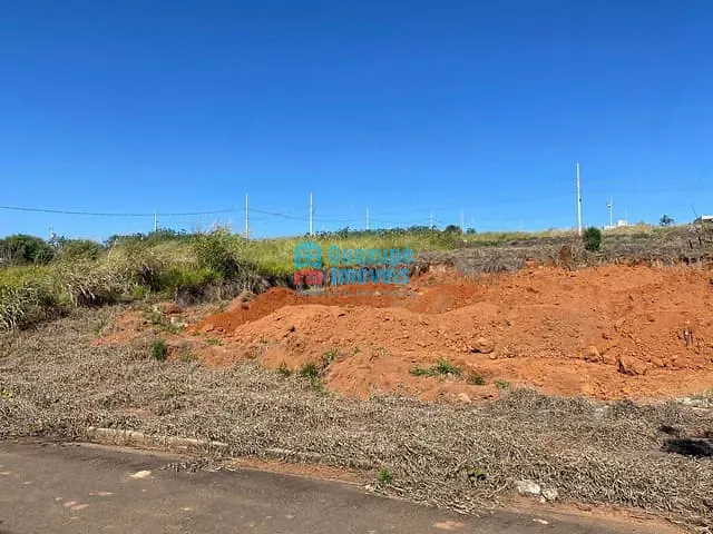 Terreno com 387m², à venda, no bairro Residencial Vale da Mata em Guaxupé