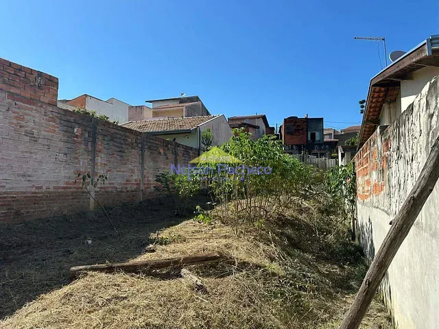 Terreno com 168m², à venda, no bairro Residencial Flamboyant em Capivari