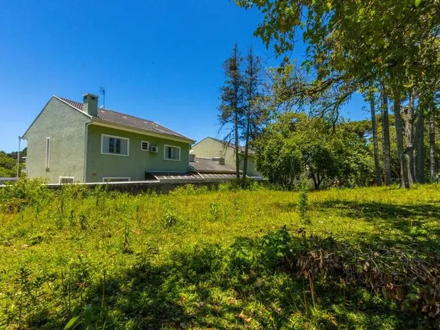 Terreno com 1800m², à venda, no bairro Santa Felicidade em Curitiba