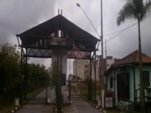 Terreno à venda, no bairro Parque São Vicente em Mauá