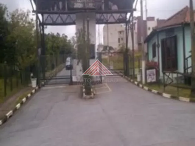 Terreno à venda, no bairro Parque São Vicente em Mauá
