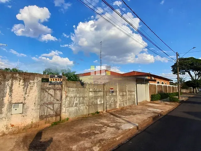 Terreno com 270m², à venda, no bairro Vila Menuzzo em Sumaré