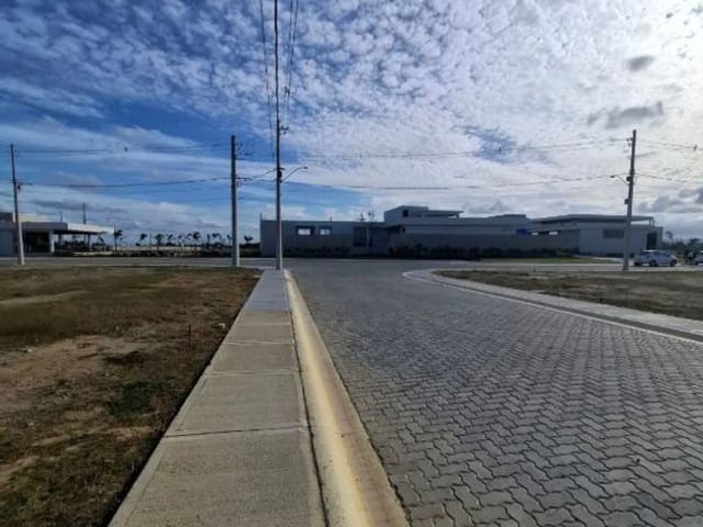 Terreno com 299m², à venda, no bairro Parque Tarcisio Miranda em Campos dos Goytacazes