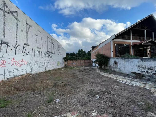 Terreno com 558m², à venda, no bairro Santa Felicidade em Curitiba