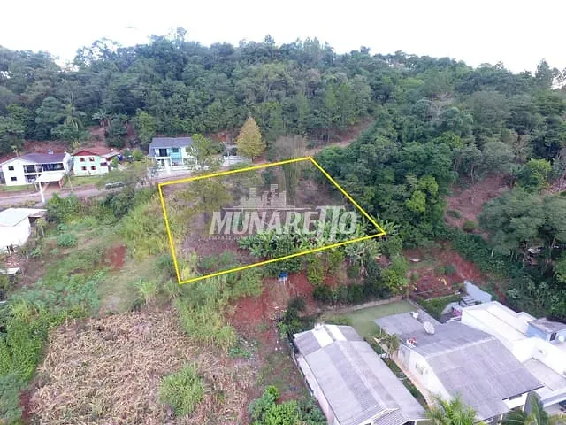 Terreno com 1085m², à venda, no bairro Centro em Piratuba