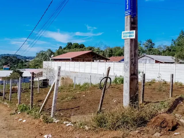 Terreno à venda, no bairro Botiatuba em Almirante Tamandaré