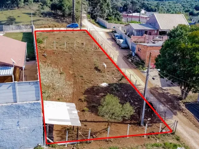 Terreno à venda, no bairro Botiatuba em Almirante Tamandaré