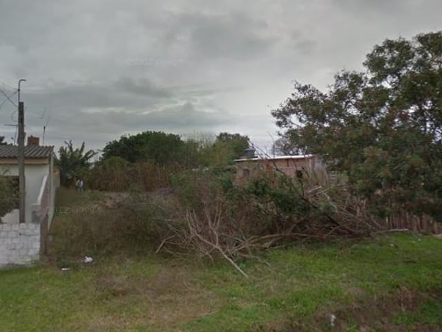 Terreno com 429m², à venda, no bairro Laranjal em Pelotas