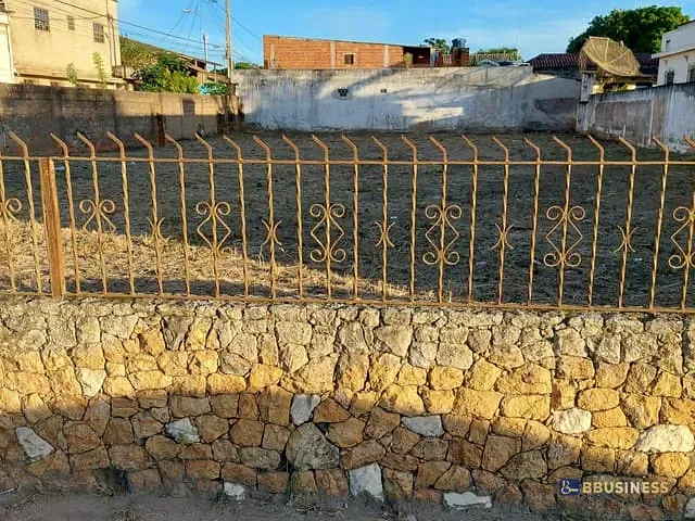 Terreno com 730m², à venda, no bairro Goitacazes em Campos dos Goytacazes
