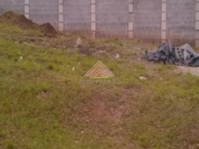Terreno à venda, no bairro Parque São Vicente em Mauá