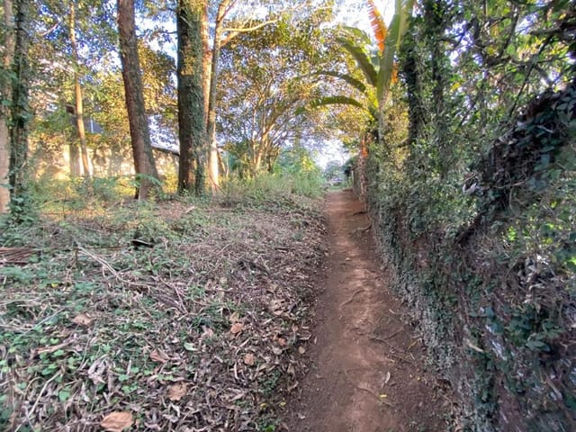 Terreno com 1032m², à venda, no bairro Granja Viana em Carapicuíba