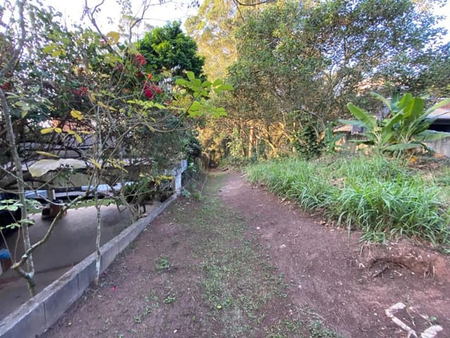 Terreno com 1032m², à venda, no bairro Granja Viana em Carapicuíba