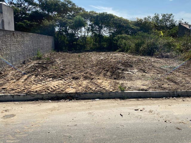 Terreno com 180m², à venda, no bairro VILLAGE em Campos dos Goytacazes
