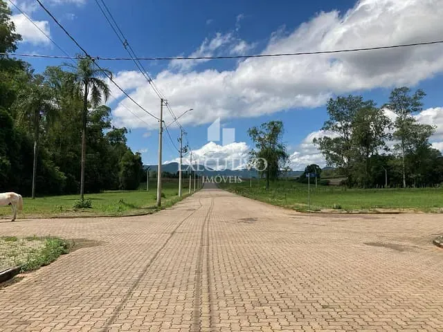 Terreno com 476m², à venda, no bairro Bairro São Caetano em Arroio do Meio
