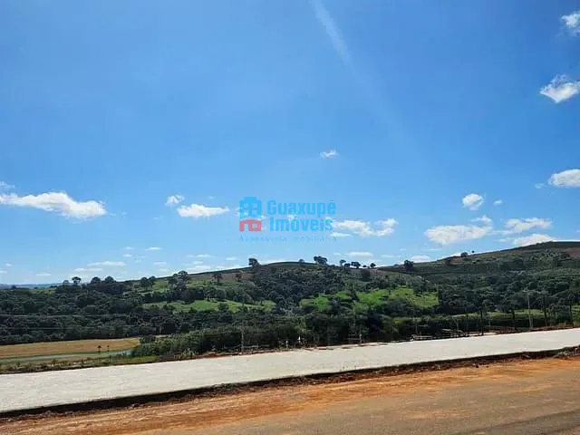 Terreno com 387m², à venda, no bairro Residencial Vale da Mata em Guaxupé