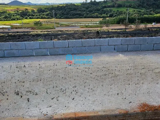 Terreno com 387m², à venda, no bairro Residencial Vale da Mata em Guaxupé