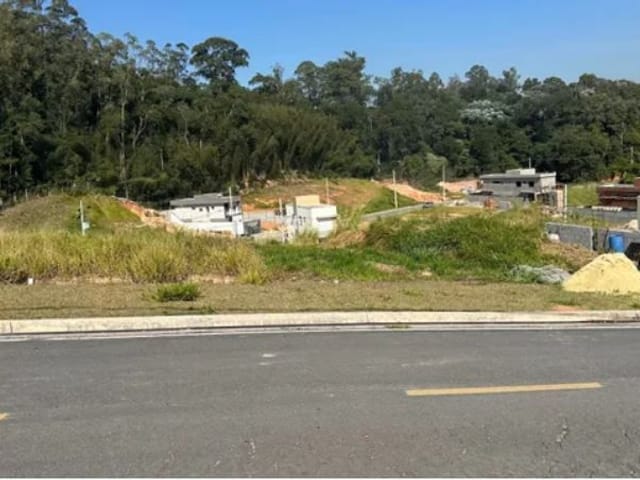 Terreno com 1354m², à venda, no bairro Parque Alexandre em Cotia