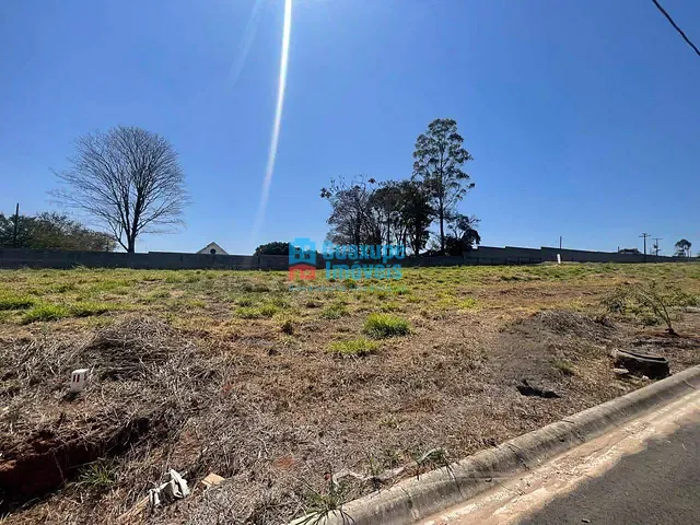 Terreno com 330m², à venda, no bairro Bourbon em Guaxupé