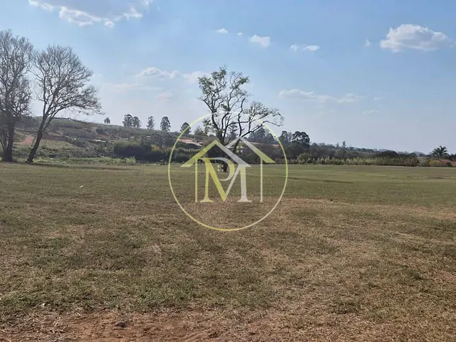 Terreno com 46000m², à venda, no bairro Centro em Quadra