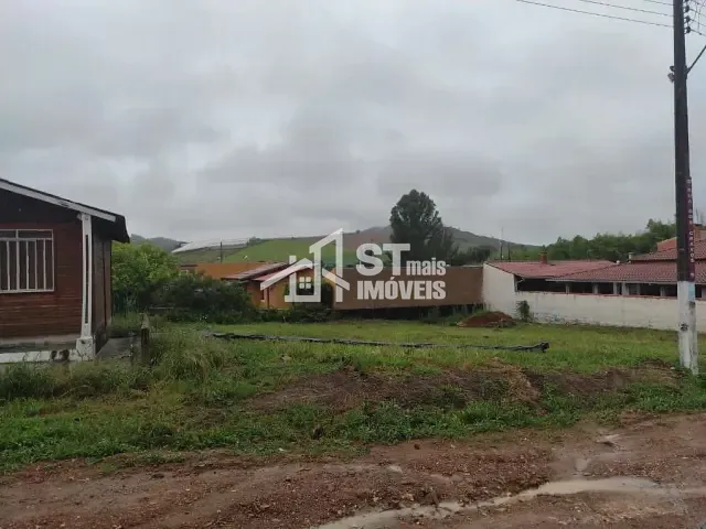 Terreno com 300m², à venda, no bairro Clube UVA em Andradas