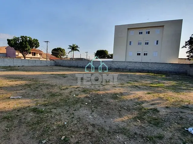 Terreno com 350m², à venda, no bairro Parque São Luís em Taubaté