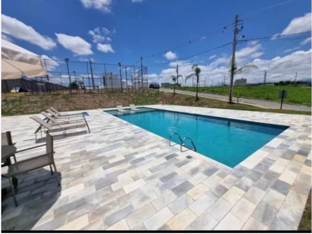 Terreno com 249m², à venda, no bairro Loteamento Industrial Água Preta em Pindamonhangaba