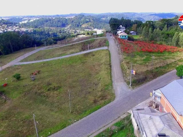 Terreno com 360m², à venda, no bairro Nossa Senhora das Graças em Caxias do Sul